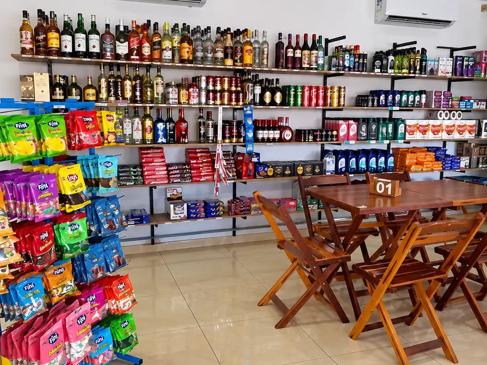 Mercadinho e café do Posto Marques